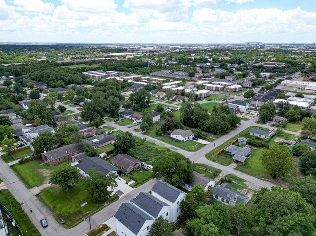 7211 Conley Street, Houston, TX 77021