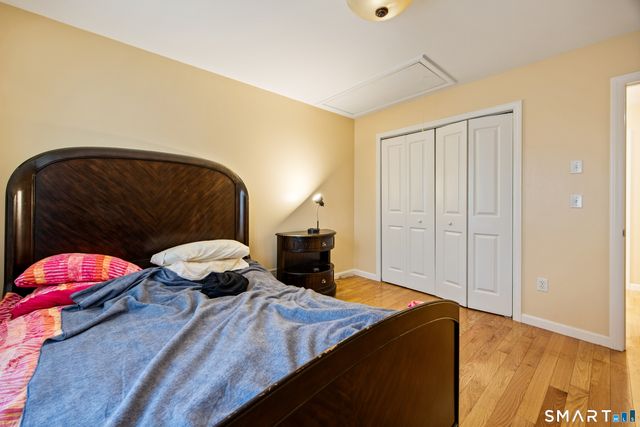 27 Amber Place, Waterbury, CT 06705