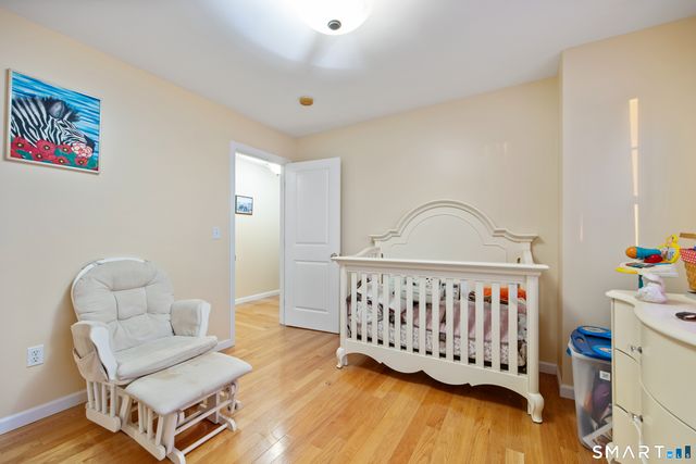 27 Amber Place, Waterbury, CT 06705