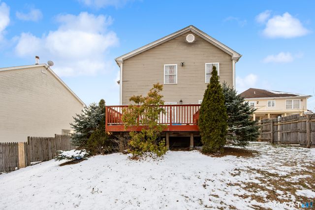 27 Amber Place, Waterbury, CT 06705