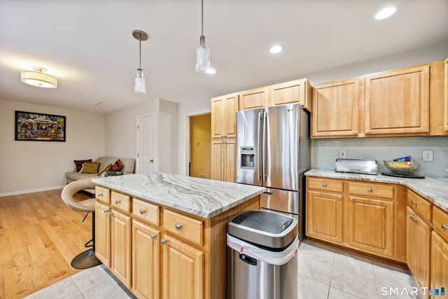 27 Amber Place, Waterbury, CT 06705