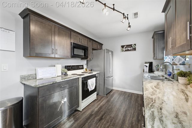 8573 Liberty Boulevard, Westland, MI 48185