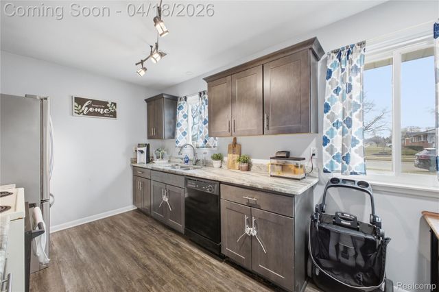 8573 Liberty Boulevard, Westland, MI 48185