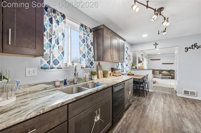 8573 Liberty Boulevard, Westland, MI 48185