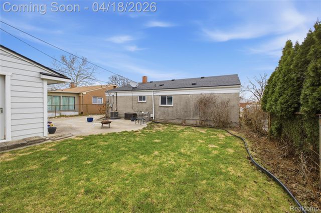 8573 Liberty Boulevard, Westland, MI 48185