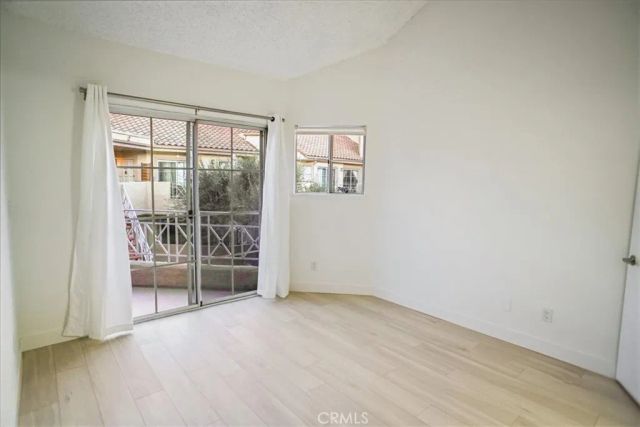 23633 Del Monte 272, Valencia, CA 91355