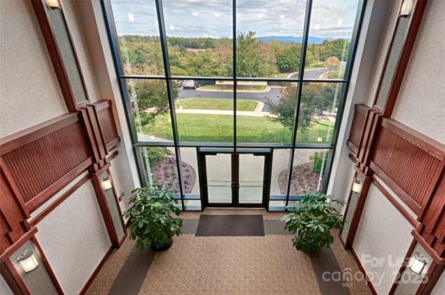 1200 Ridgefield Boulevard 155, Asheville, NC 28806