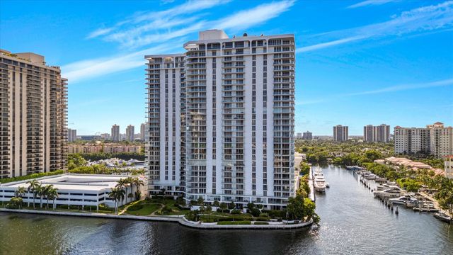 19707 Turnberry Way 9J, Aventura, FL 33180