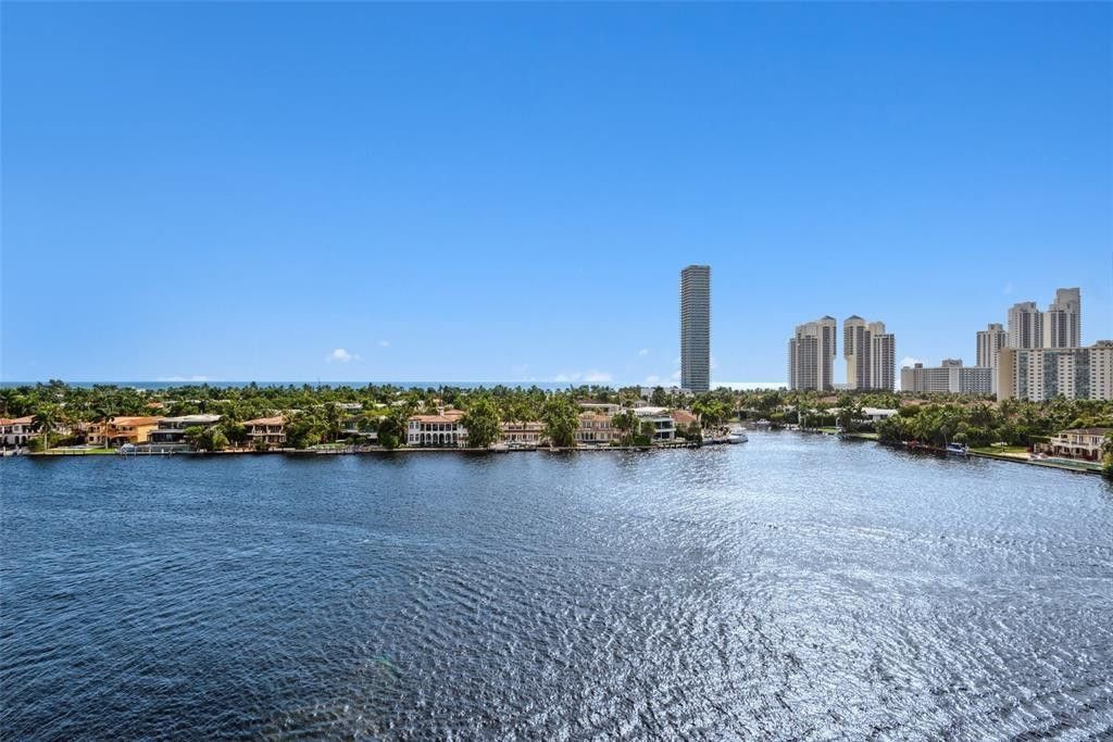 19707 Turnberry Way 9J, Aventura, FL 33180