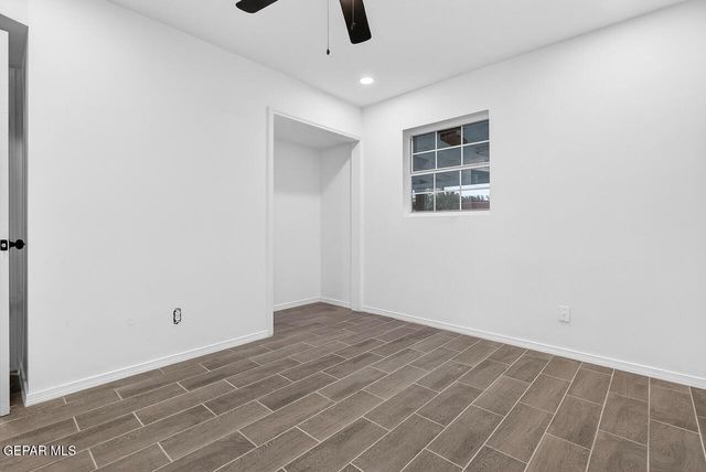 990 Gloria Street, El Paso, TX 79907