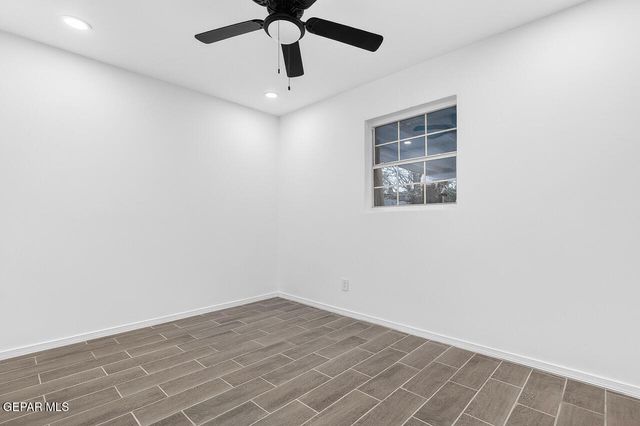 990 Gloria Street, El Paso, TX 79907