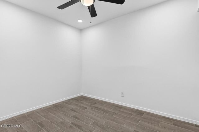 990 Gloria Street, El Paso, TX 79907