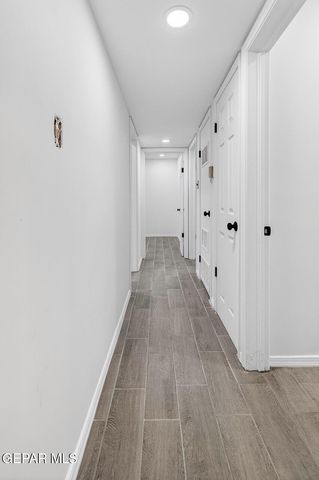 990 Gloria Street, El Paso, TX 79907