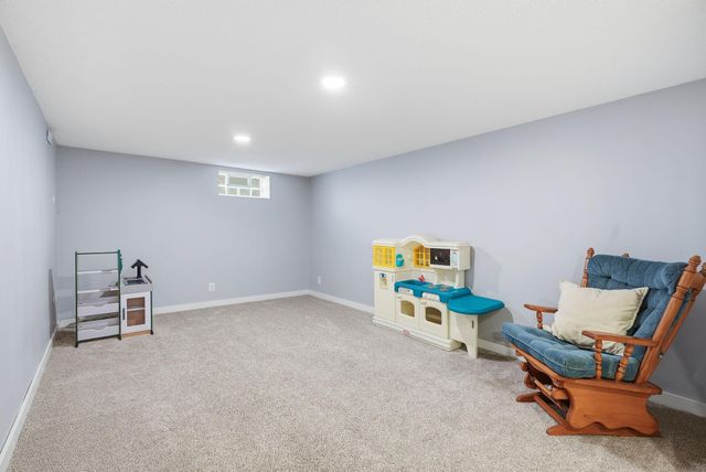 10525 Rhode Island Avenue N, Brooklyn Park, MN 55445