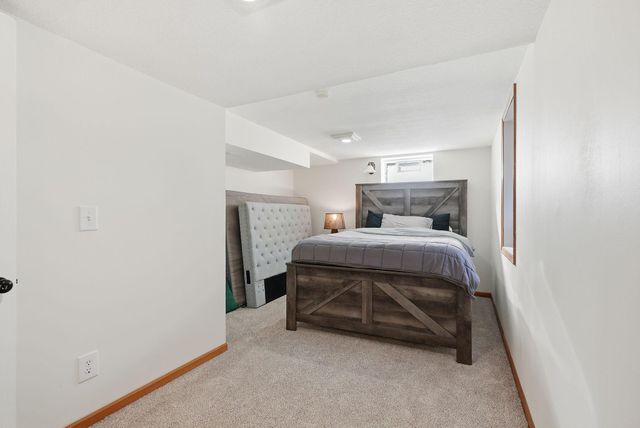 10525 Rhode Island Avenue N, Brooklyn Park, MN 55445