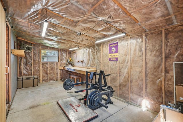 10525 Rhode Island Avenue N, Brooklyn Park, MN 55445