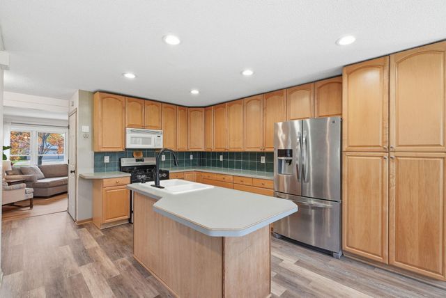 10525 Rhode Island Avenue N, Brooklyn Park, MN 55445