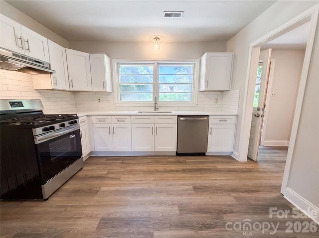 1438 Buckingham Avenue, Gastonia, NC 28054