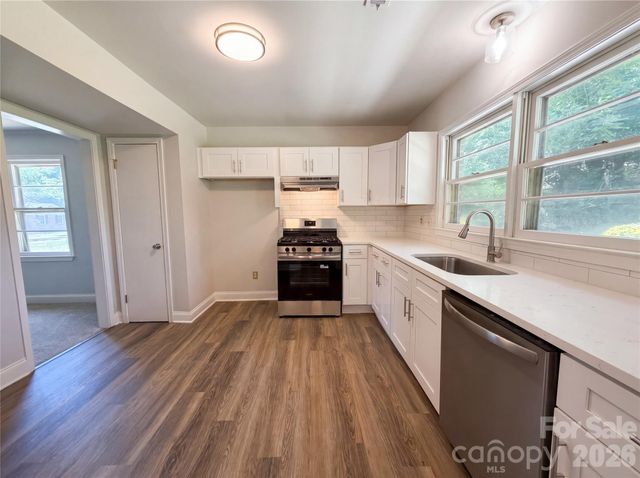 1438 Buckingham Avenue, Gastonia, NC 28054