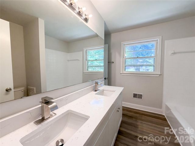 1438 Buckingham Avenue, Gastonia, NC 28054