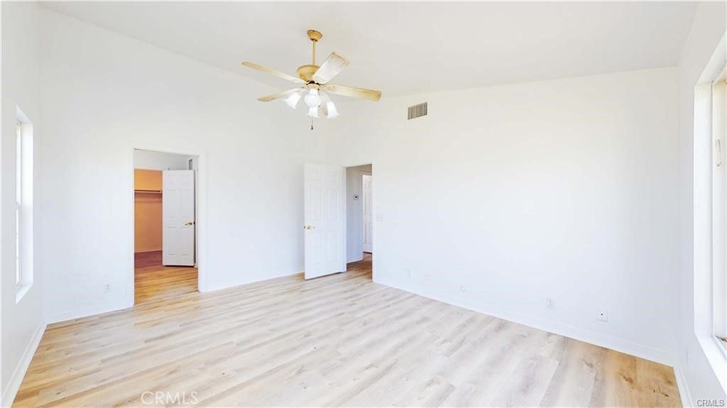 Image 20 of property listing at 16201 Alta Cresta Avenue, Riverside, CA 92508