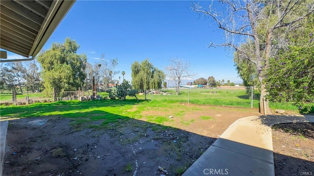 Image 50 of property listing at 16201 Alta Cresta Avenue, Riverside, CA 92508