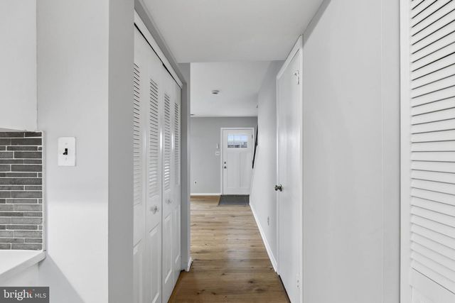 341 CLARKSON ST, Burlington, NJ 08016