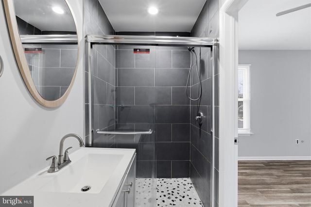 341 CLARKSON ST, Burlington, NJ 08016