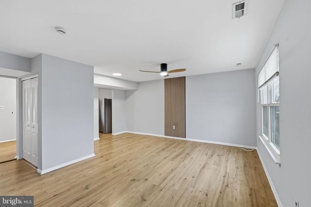 341 CLARKSON ST, Burlington, NJ 08016