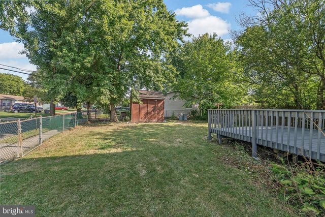 341 CLARKSON ST, Burlington, NJ 08016