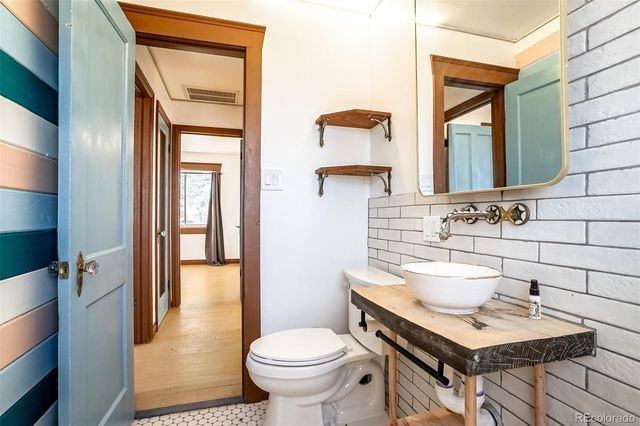 3335 Dexter Street, Denver, CO 80207