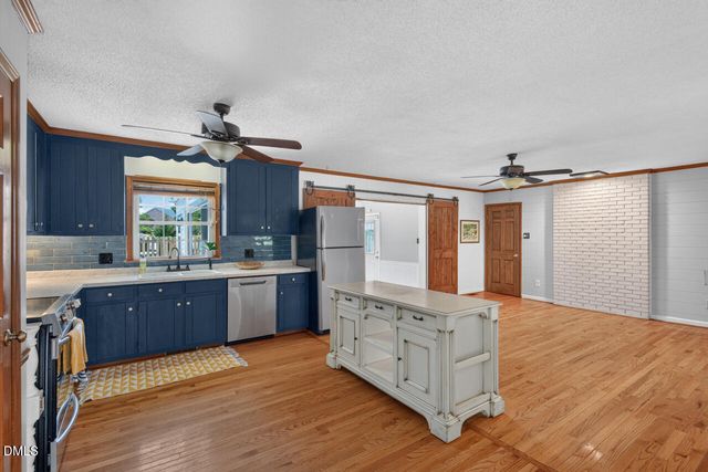 300 Buckingham Drive, Mebane, NC 27302