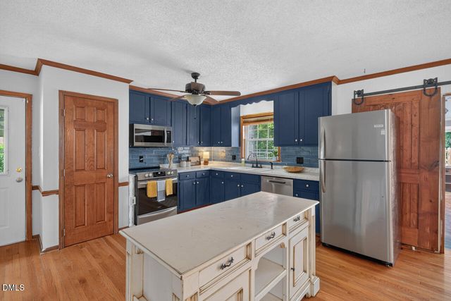 300 Buckingham Drive, Mebane, NC 27302