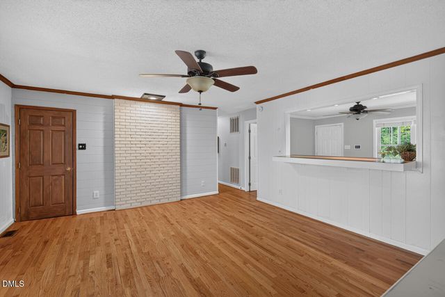 300 Buckingham Drive, Mebane, NC 27302
