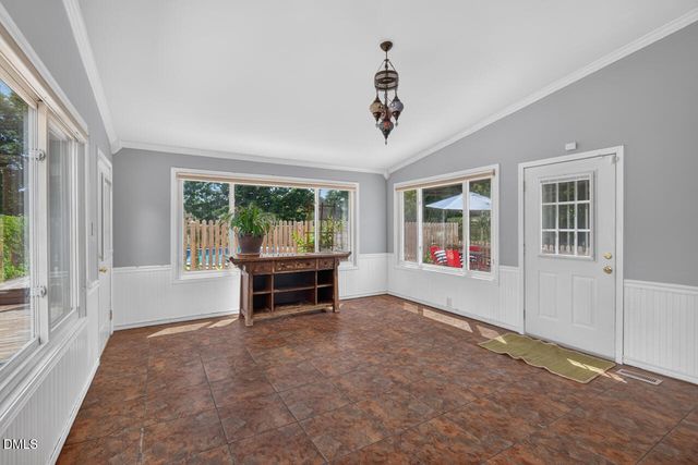 300 Buckingham Drive, Mebane, NC 27302