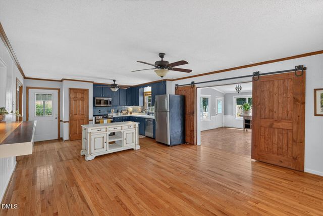 300 Buckingham Drive, Mebane, NC 27302