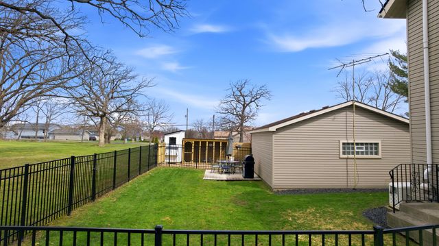 8540 Christopher Drive, St. John, IN 46373