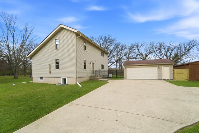 8540 Christopher Drive, St. John, IN 46373
