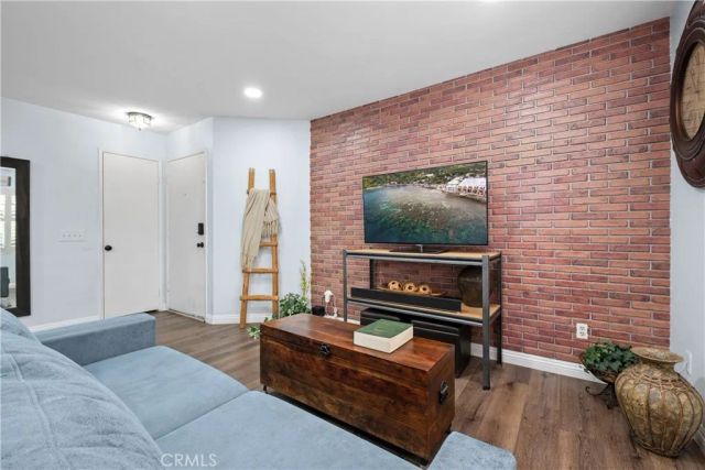 336 Lemon, Irvine, CA 92618