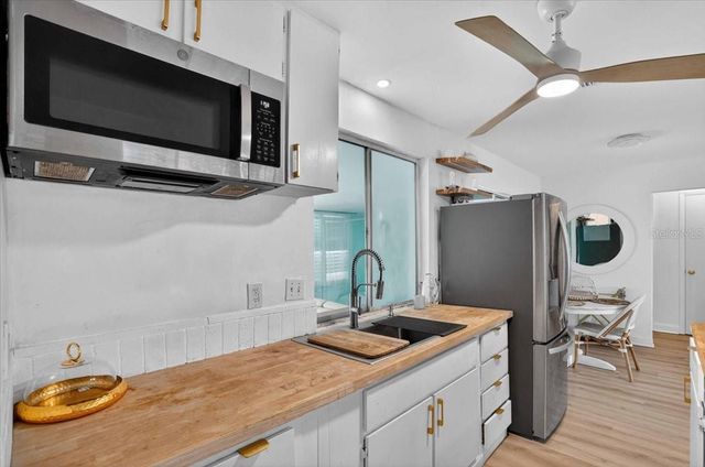 885 FAIRFAX TERRACE NW, Port Charlotte, FL 33948