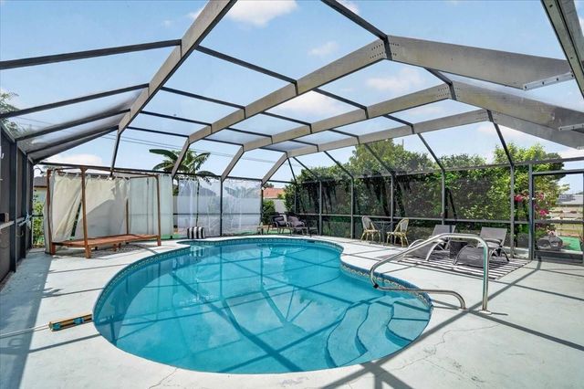 885 FAIRFAX TERRACE NW, Port Charlotte, FL 33948
