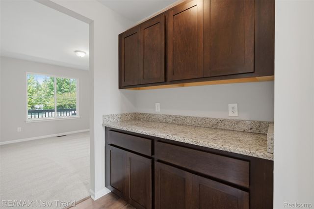 7301 VILLAGE PARK Drive, Independence Charter Township, MI 48346