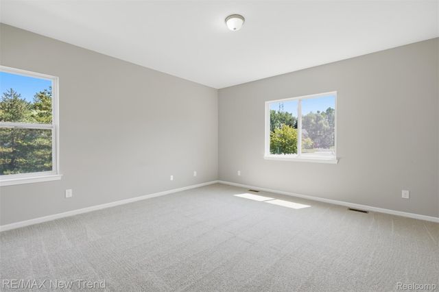 7301 VILLAGE PARK Drive, Independence Charter Township, MI 48346