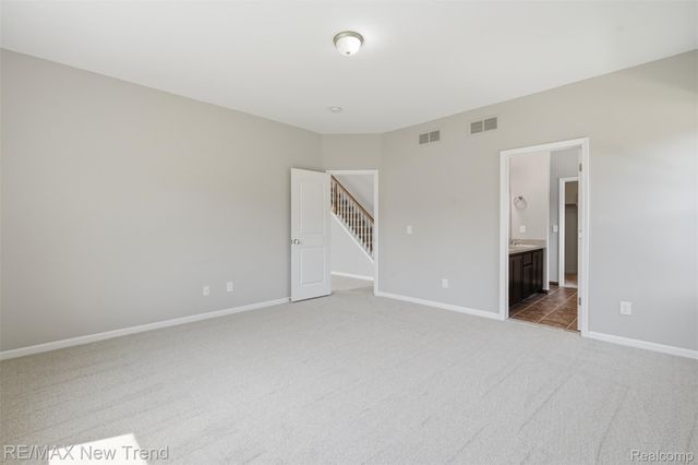 7301 VILLAGE PARK Drive, Independence Charter Township, MI 48346