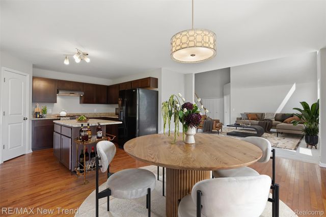 7301 VILLAGE PARK Drive, Independence Charter Township, MI 48346