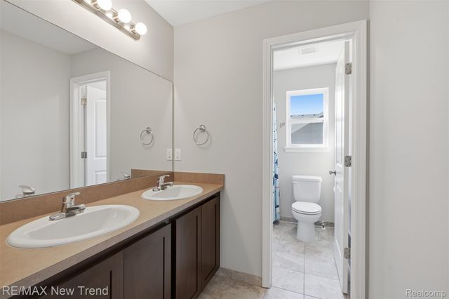 7301 VILLAGE PARK Drive, Independence Charter Township, MI 48346