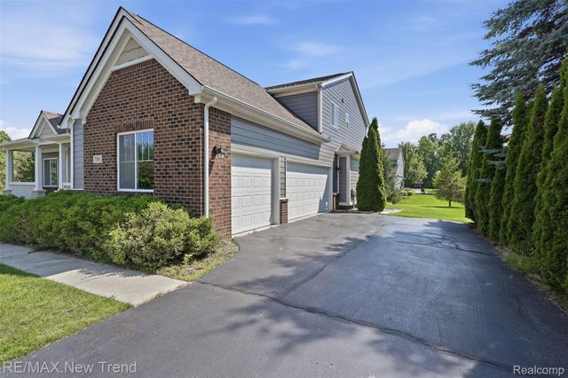 7301 VILLAGE PARK Drive, Independence Charter Township, MI 48346