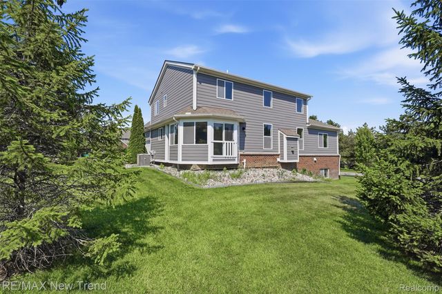 7301 VILLAGE PARK Drive, Independence Charter Township, MI 48346
