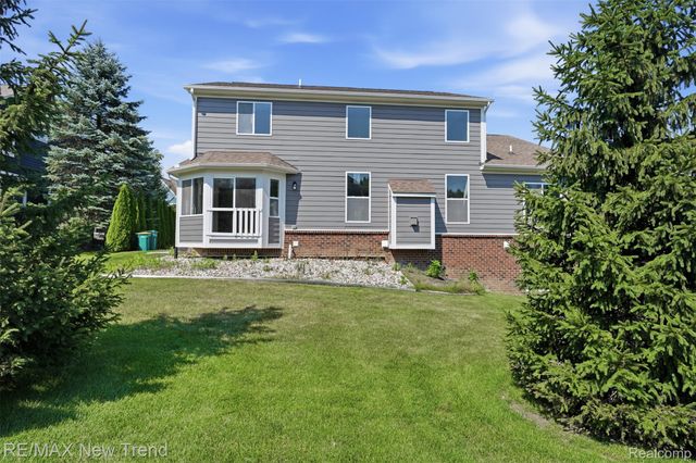 7301 VILLAGE PARK Drive, Independence Charter Township, MI 48346