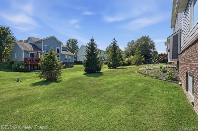 7301 VILLAGE PARK Drive, Independence Charter Township, MI 48346